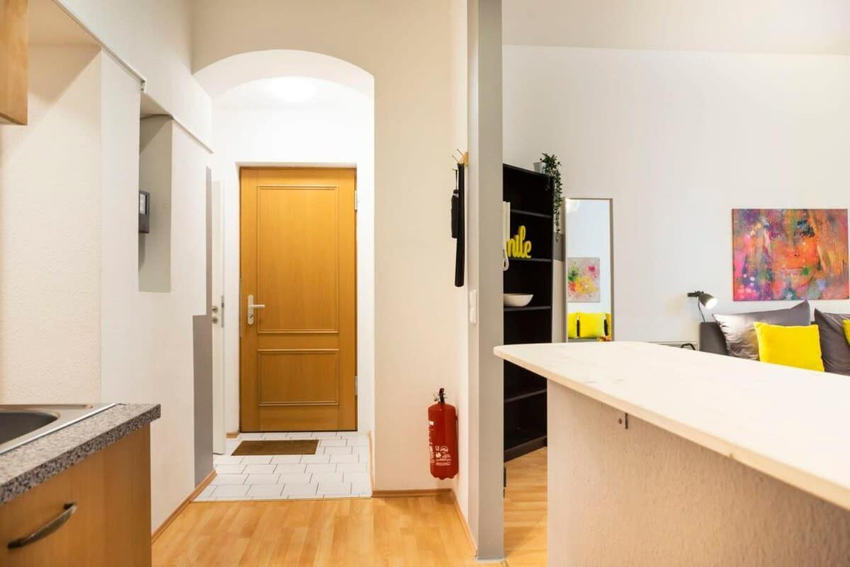 Cozy 2 Room Apartment Next To Hermannstrasse Berlín Exteriér fotografie