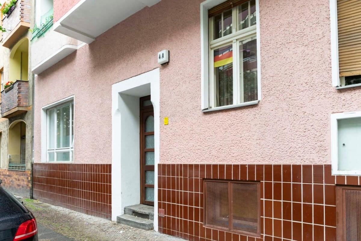 Cozy 2 Room Apartment Next To Hermannstrasse Berlín Exteriér fotografie